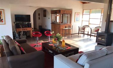 Venta hermosa parcela de agrado en Pirque