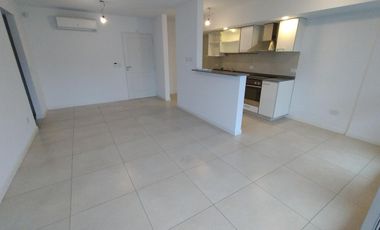 VENTA DE DEPARTAMENTO EN MORON SUR - 2 AMBIENTES CON COCHERA