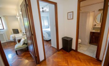 Casa de 4 ambientes   dependencia de servicio en venta, en San Isidro.