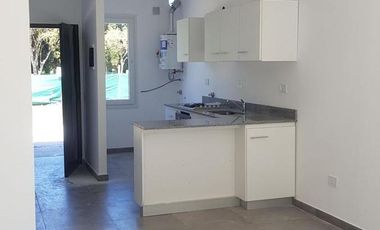 Venta de Departamento con Jardin en Manzanares chico,  4 ambientes