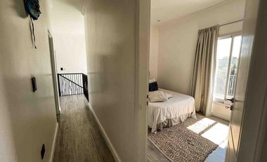 Casa en venta - 3 Dormitorios 3 Baños - Cocheras - 320Mts2 - La Plata