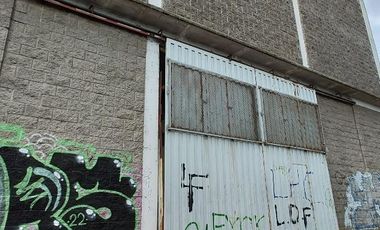 Galpón - Depósito de 744 m2  en  Lanús Oeste - VENTA - ALQUILER