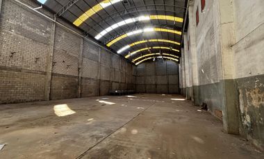 Galpón - Depósito de 744 m2  en  Lanús Oeste - VENTA - ALQUILER