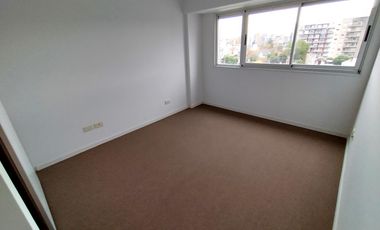 VENTA DEPARTAMENTO EN MORON SUR - 2 AMBIENTES CERCANO AL CENTRO
