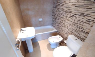 VENTA DEPARTAMENTO EN MORON SUR - 2 AMBIENTES CERCANO AL CENTRO