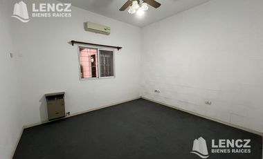 Venta 2 Viviendas de 3 ambientes con Local Comercial Quilmes Oeste- OPORTUNIDAD-GALPON/ DEPOSITO/COMERCIO