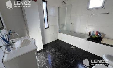 Venta 2 Viviendas de 3 ambientes con Local Comercial Quilmes Oeste- OPORTUNIDAD-GALPON/ DEPOSITO/COMERCIO