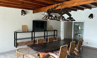 Casa en venta - 4 Dormitorios 4 Baños - 880Mts2 - San Vicente