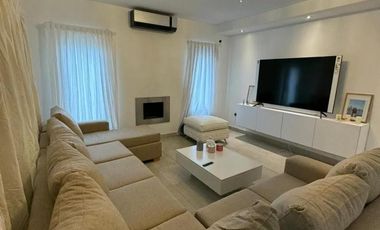 Casa en venta - 4 Dormitorios 4 Baños - 880Mts2 - San Vicente