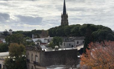 DEPARTAMENTO - VENTA CENTRO DE SAN ISIDRO 4 AMB. COCHERA Y PILETA