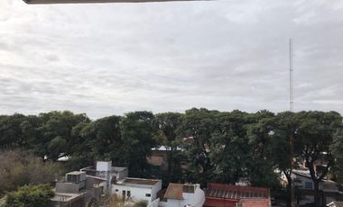 DEPARTAMENTO - VENTA CENTRO DE SAN ISIDRO 4 AMB. COCHERA Y PILETA