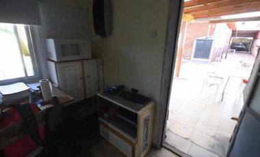 Casa en venta - 2 Dormitorios 2 Baños - Cochera - 300Mts2 - Berazategui