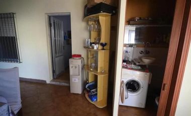 Casa en venta - 2 Dormitorios 2 Baños - Cochera - 300Mts2 - Berazategui