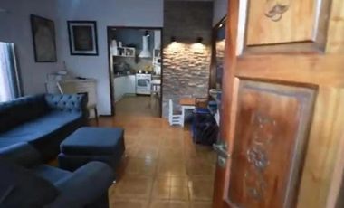 Casa en venta - 2 Dormitorios 2 Baños - Cochera - 300Mts2 - Berazategui