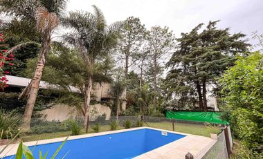 Casa en venta - 3 Dormitorios 2 Baños - 520Mts2 - Villa Elisa, La Plata