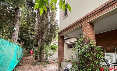 Casa en venta - 3 Dormitorios 2 Baños - 520Mts2 - Villa Elisa, La Plata