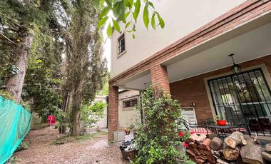 Casa en venta - 3 Dormitorios 2 Baños - 520Mts2 - Villa Elisa, La Plata