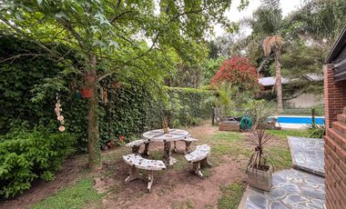 Casa en venta - 3 Dormitorios 2 Baños - 520Mts2 - Villa Elisa, La Plata