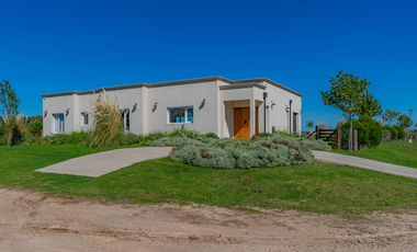 Casa 4 amb La Cercania
