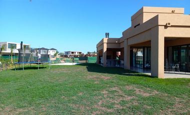 Casa en Pilará I Mallmann Propiedades