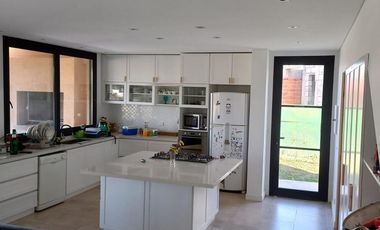 Casa en Pilará I Mallmann Propiedades