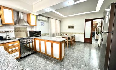 Casa en  hermosa zona de Lanus