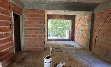 Venta en Pozo  - Departamento 3 ambientes de categoría -  Riglos al 400 - Caballito