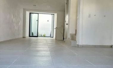 CERCA DEL METROPOLITANO