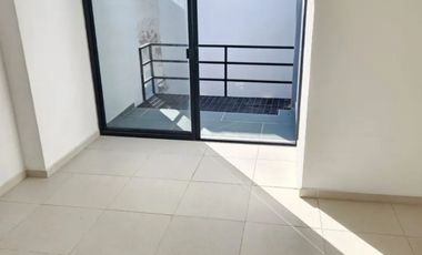 CERCA DEL METROPOLITANO