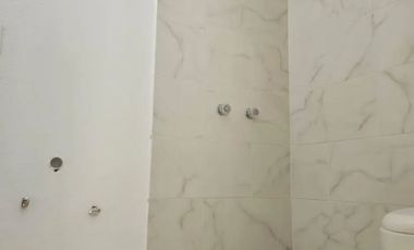 CERCA DEL METROPOLITANO