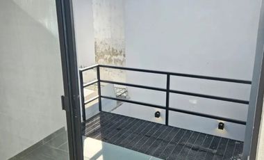 CERCA DEL METROPOLITANO