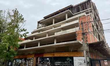 Venta departamento monoambiente con balcon - Tigre