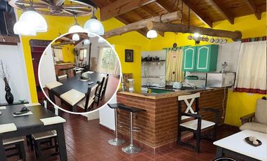 Casa con 2uf. en Costa del Este - Avenida 2 entre Dalias y Rosas
