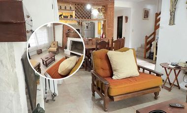 Casa con 2uf. en Costa del Este - Avenida 2 entre Dalias y Rosas