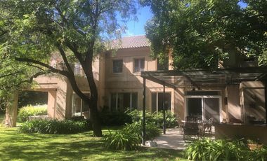 Muy Buena Casa - Venta- la Horqueta- Lomas de San Isidro