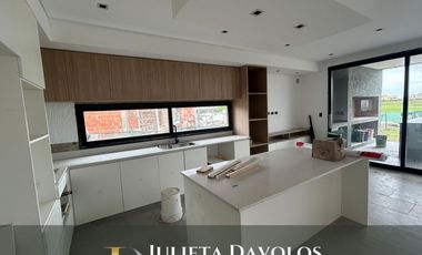 Casa en Venta 5 Ambientes Barrio El Cantón Golf a estrenar Escobar
