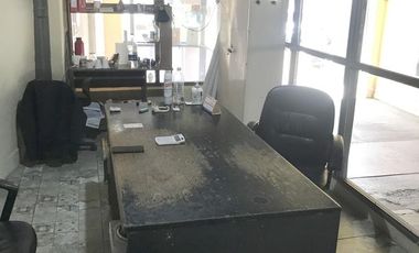 Venta en block amplio local y/o alquiler de local y garaje (juntos o por separado) - San Isidro