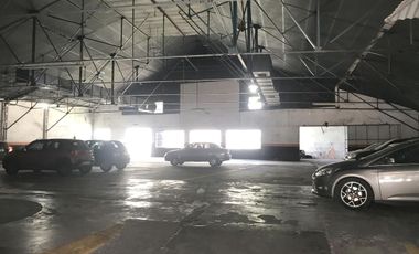 Venta en block amplio local y/o alquiler de local y garaje (juntos o por separado) - San Isidro