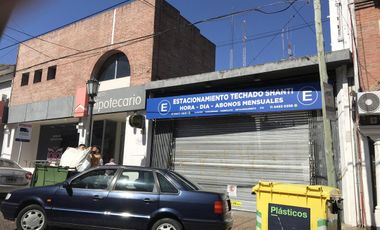 Venta en block amplio local y/o alquiler de local y garaje (juntos o por separado) - San Isidro