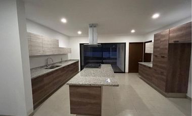 CASA EN VENTA LOMAS DE GRAN JARDIN