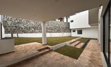 CASA EN VENTA LOMAS DE GRAN JARDIN