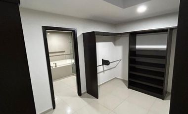 LOMAS DE GRAN JARDIN CASA EN VENTA