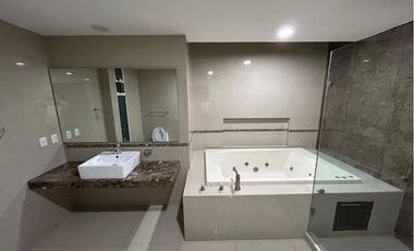 LOMAS DE GRAN JARDIN CASA EN VENTA