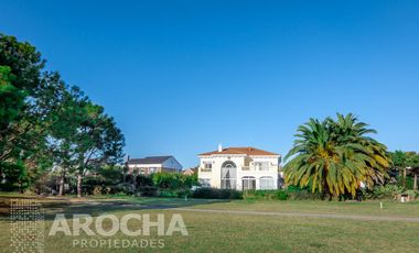 Abril Club De Campo