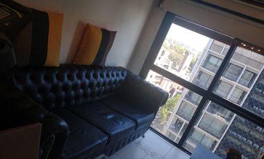 Departamento muy luminoso y reciclado con cochera