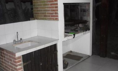Casa en venta - 3 Dormitorios 2 Baños - Cochera - 525Mts2 - Pinamar