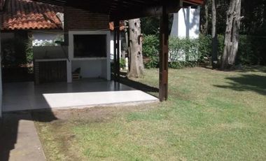 Casa en venta - 3 Dormitorios 2 Baños - Cochera - 525Mts2 - Pinamar