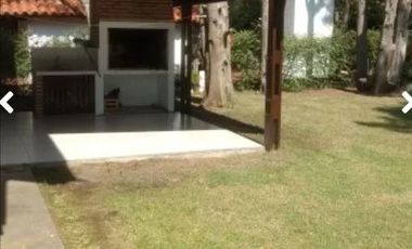 Casa en venta - 3 Dormitorios 2 Baños - Cochera - 525Mts2 - Pinamar