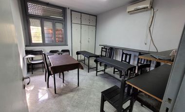 Salon en planta alta - Morón
