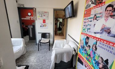 Salon en planta alta - Morón